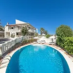 Luxury With Jacuzzi In