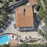 Luxury With Jacuzzi In Villa *