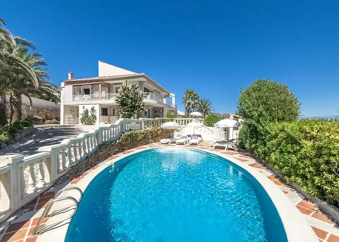 Luxury With Jacuzzi In