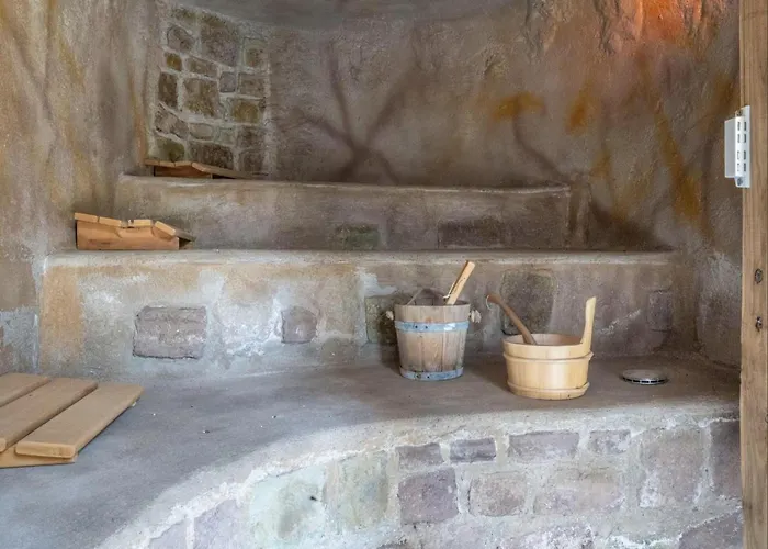 فيلة Luxury With Jacuzzi In لي إيسامبر