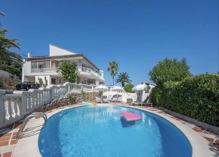 Luxury With Jacuzzi In